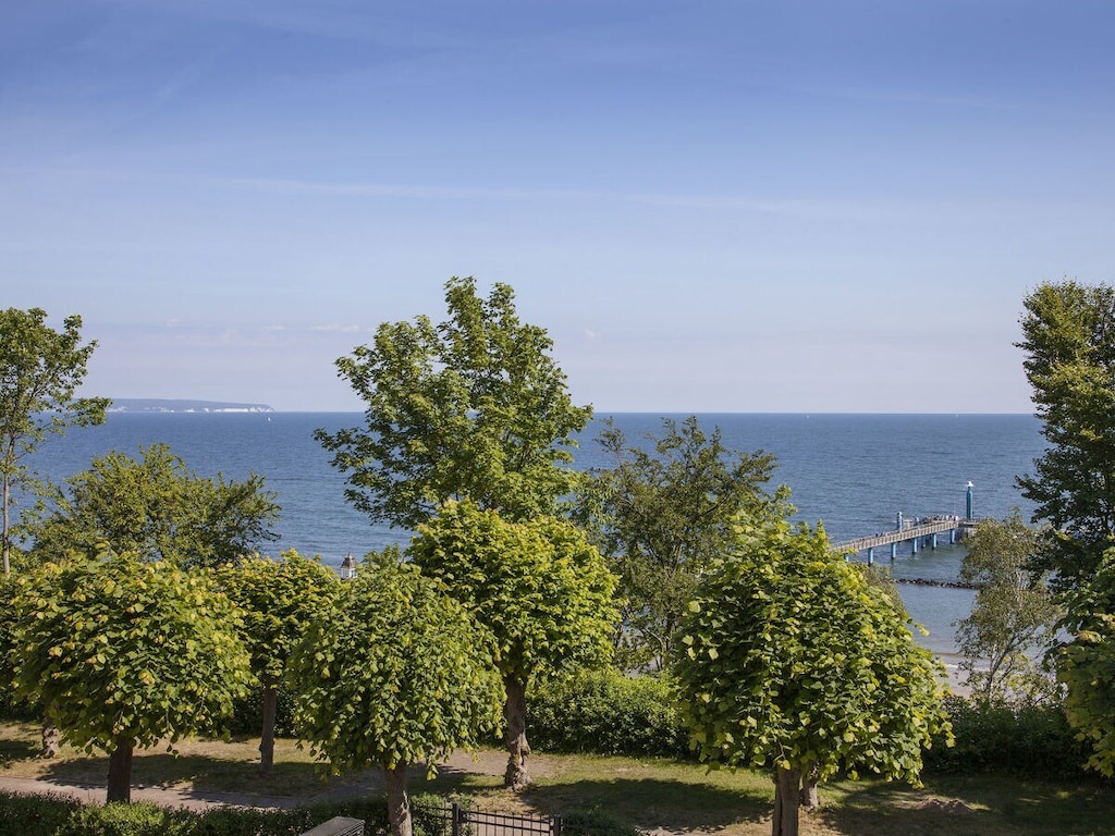 Zonnewolk bij Villa Claire