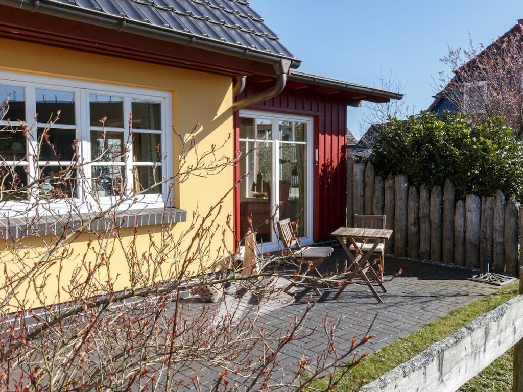 Vakantieappartement in Wieck met zwembad