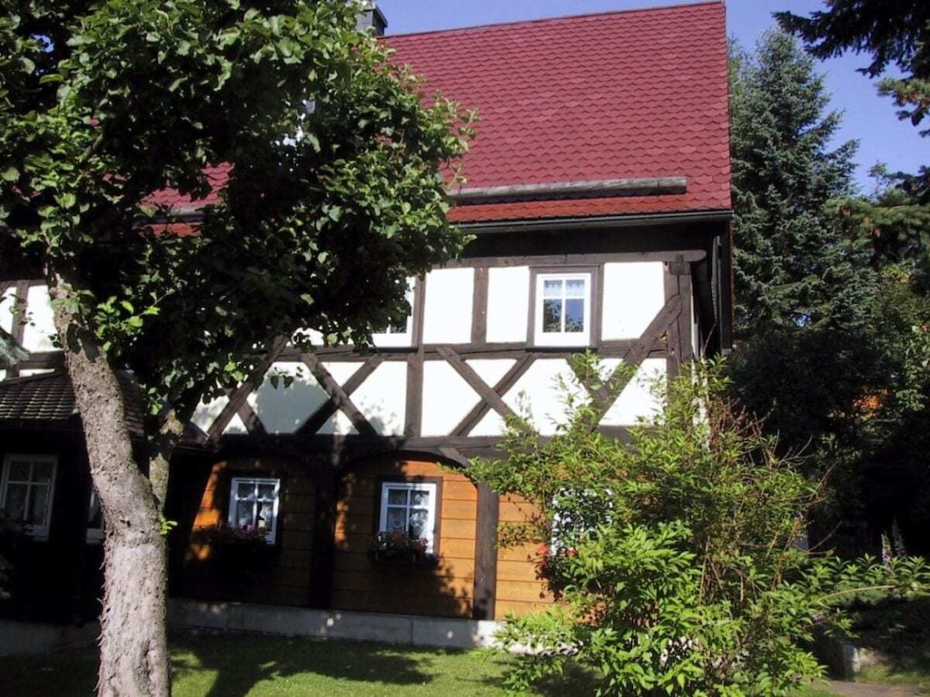 Vakantiehuis in kuuroord Jonsdorf met sauna