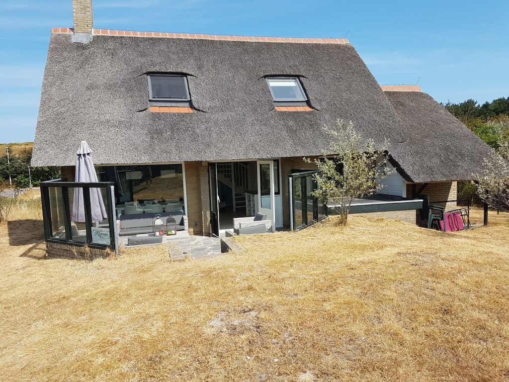Ferienhaus in Buren mit Schwimmbecken
