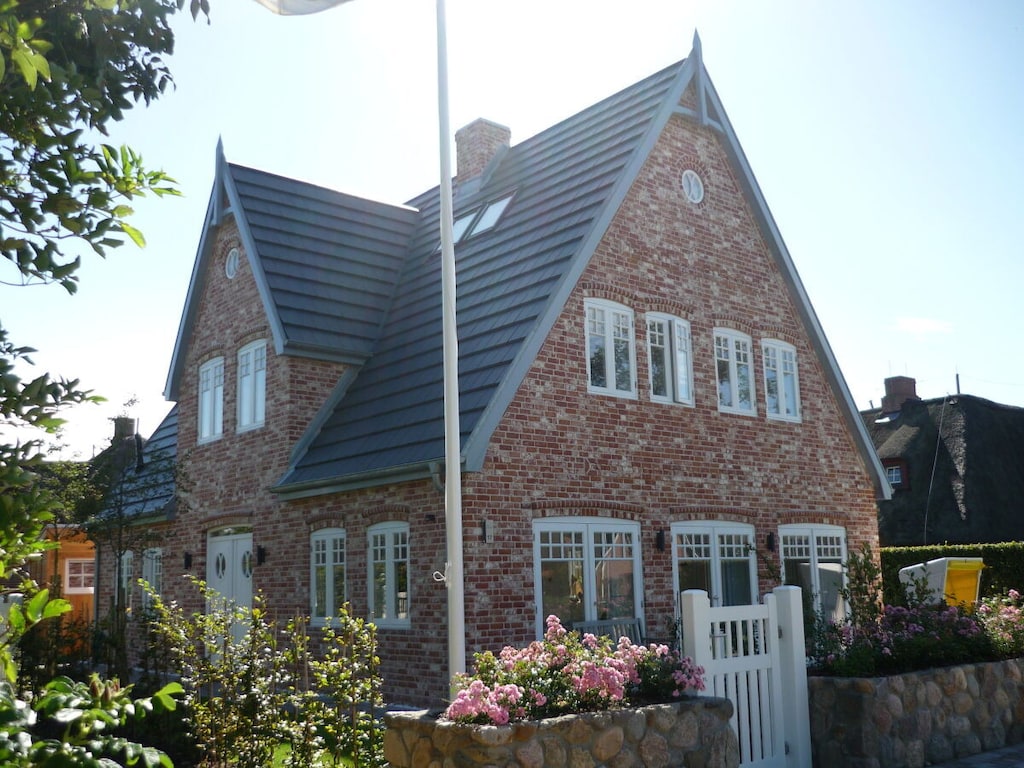 Ferienhaus in Oldsum mit Schwimmbecken