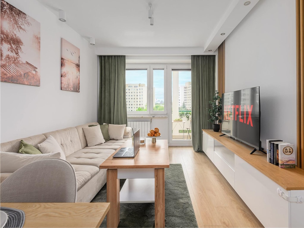 Appartement met balkon vlakbij Arkadia