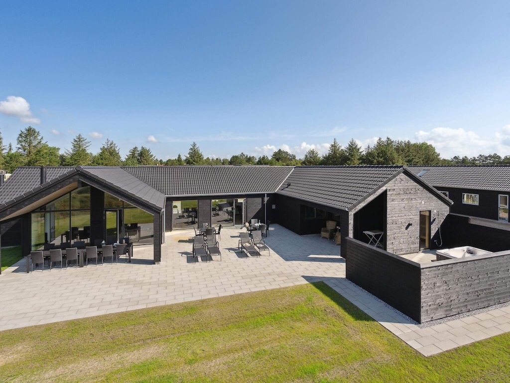5 Sterne Ferienhaus in Henne