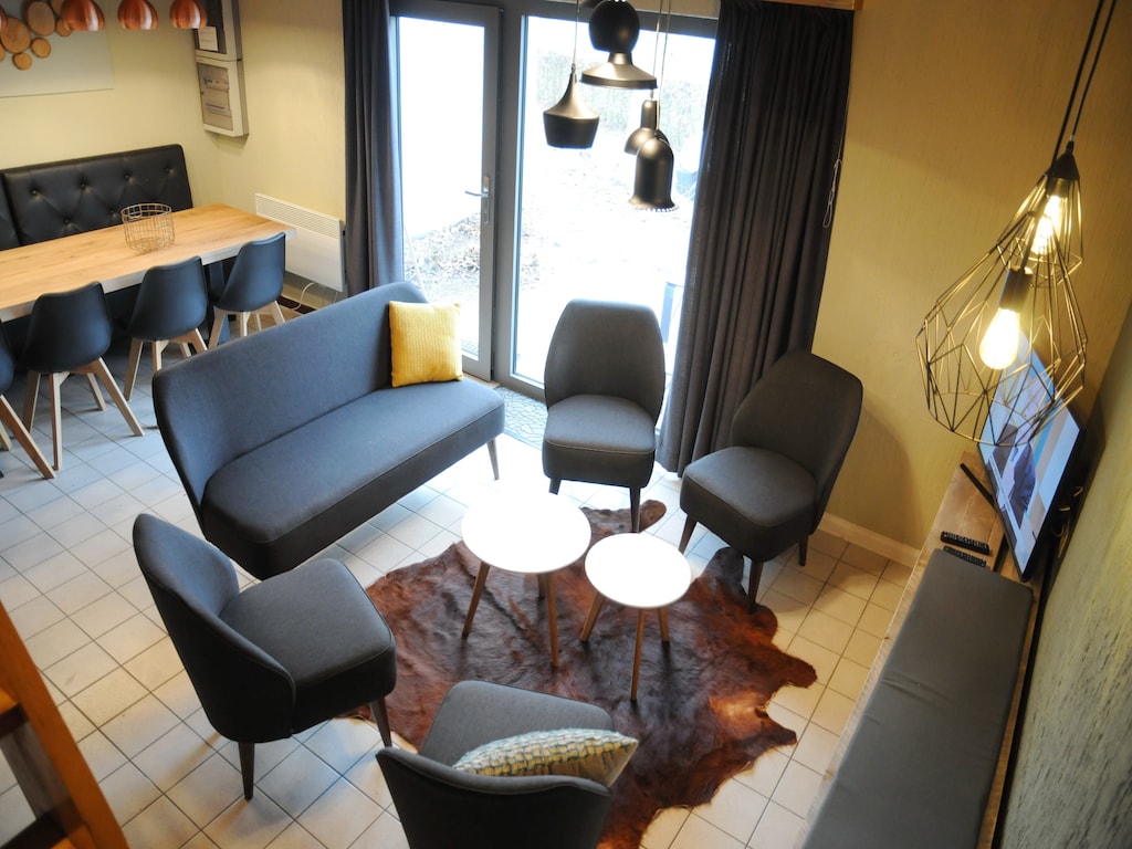 Huisje aan het meer in Vielsalm met sauna