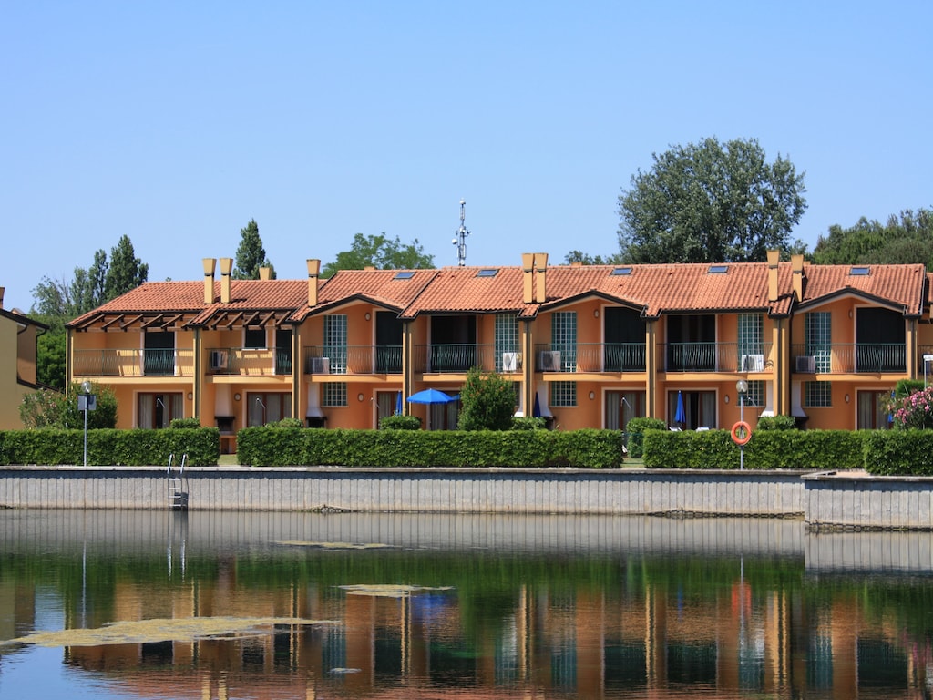 Appartement in Albarella bij Strand & Activiteiten