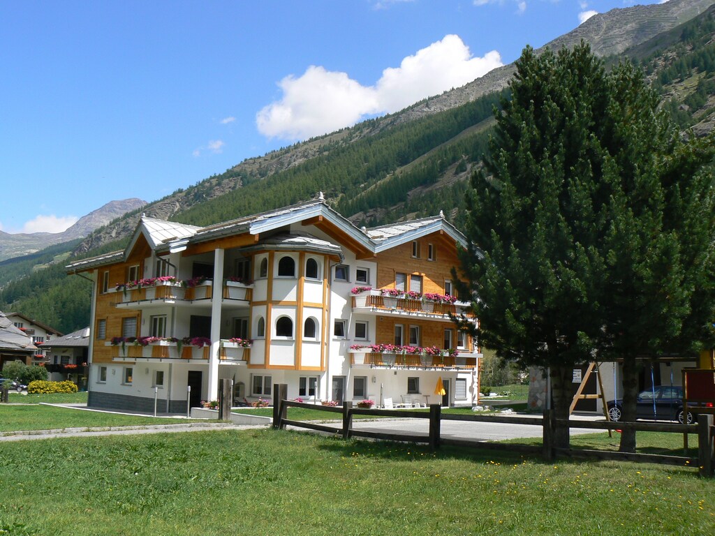 Vakantiehuis in Saas Grund bij Skigebied