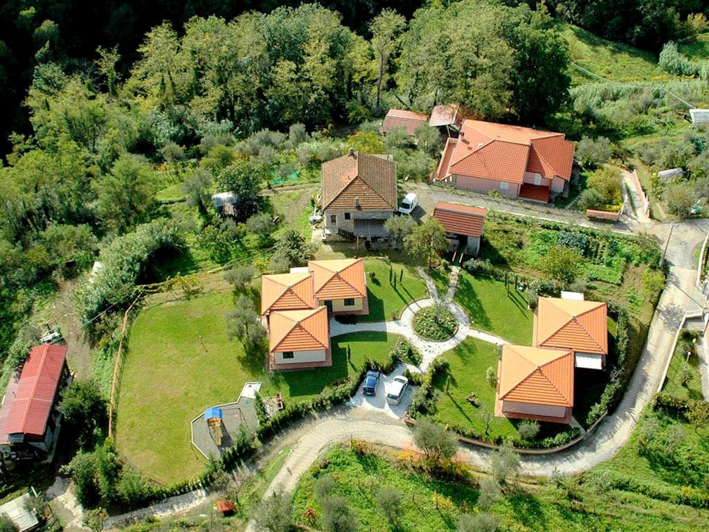 Vakantiehuis in Bolano met zwembad, terras