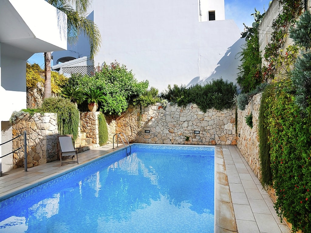 Quattro Colonne Uno con Piscina Ferienhaus 