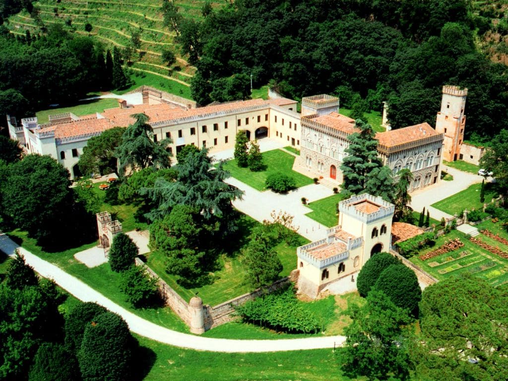 Castello Besondere Immobilie 