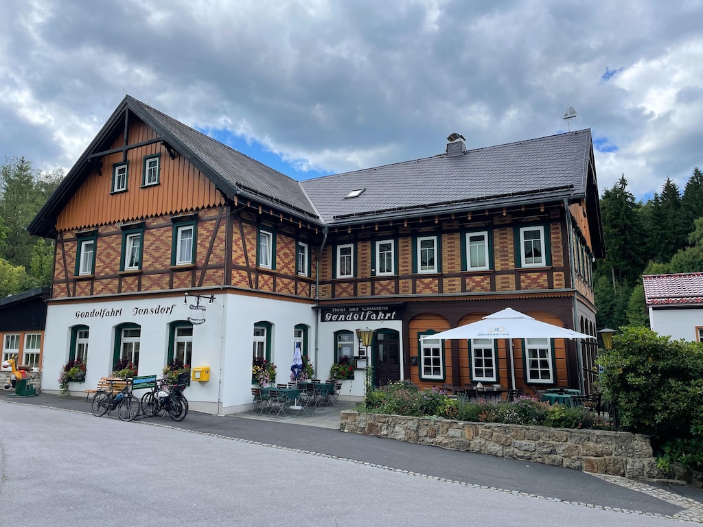 Vakantiehuis Knežice bij Jested Ski
