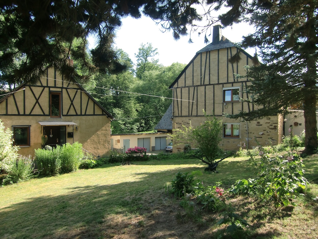 Knus Huis bij Bos in Kaifenheim