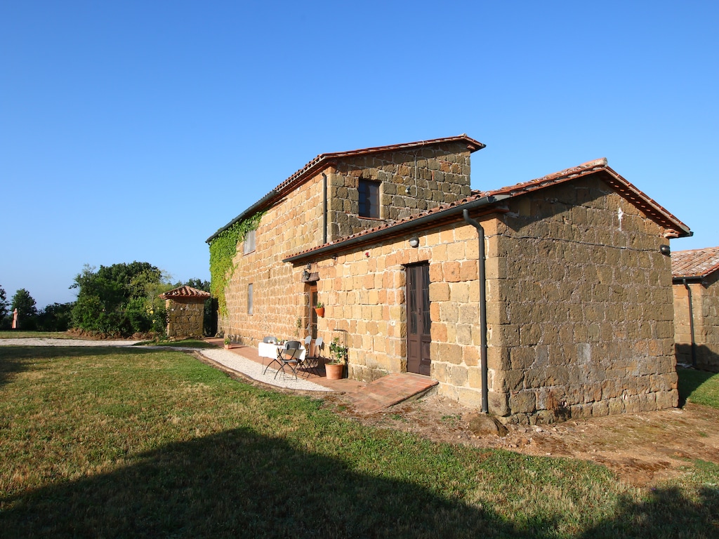 Boerderij in Sorano met terras