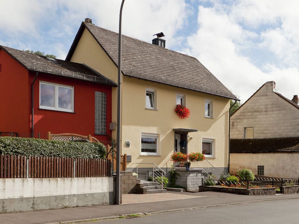Appartement in Hillesheim, Duitsland, met terras