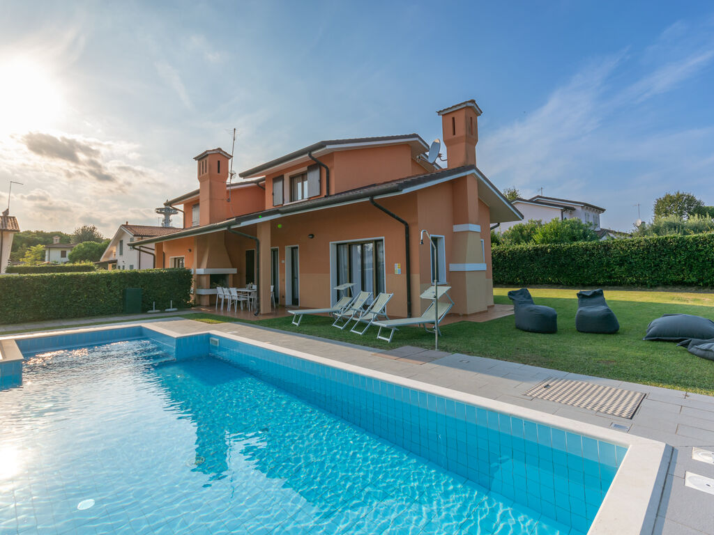 Verzorgde villa met fijn privézwembad op Isola di Albarella