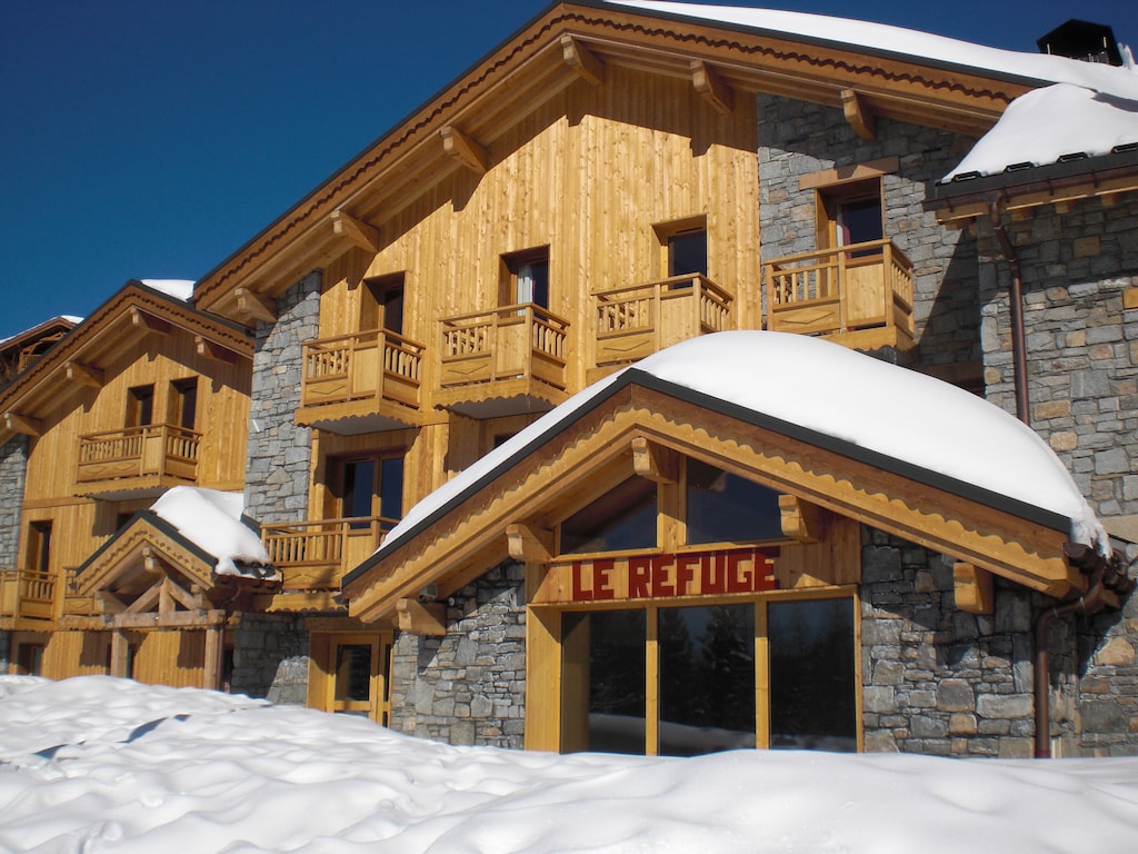 Ruim skichalet met zwembad