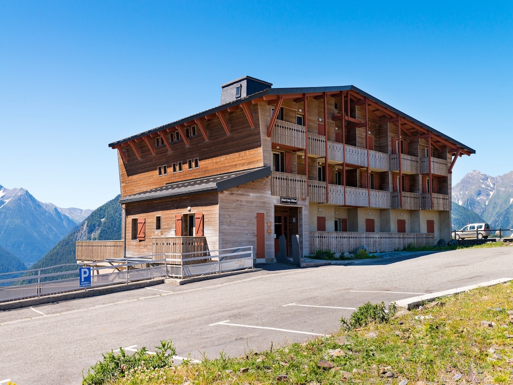 Appartement in Adet met balkonuitzicht