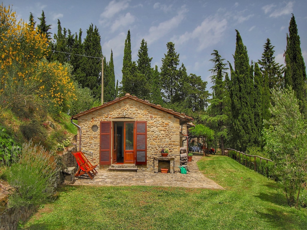 Freistehendes Ferienhaus mit Pool
