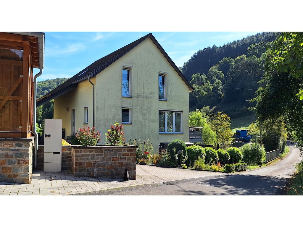 Dhron Valley Stay, Merschbach