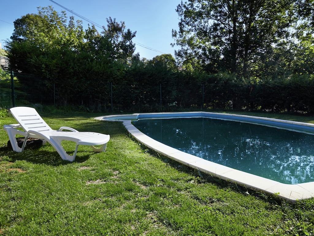 Großzügiges Landhaus mit Swimmingpool i