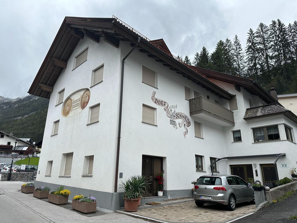 Ferienwohnung mit Sauna in Flirsch nahe Arlberg