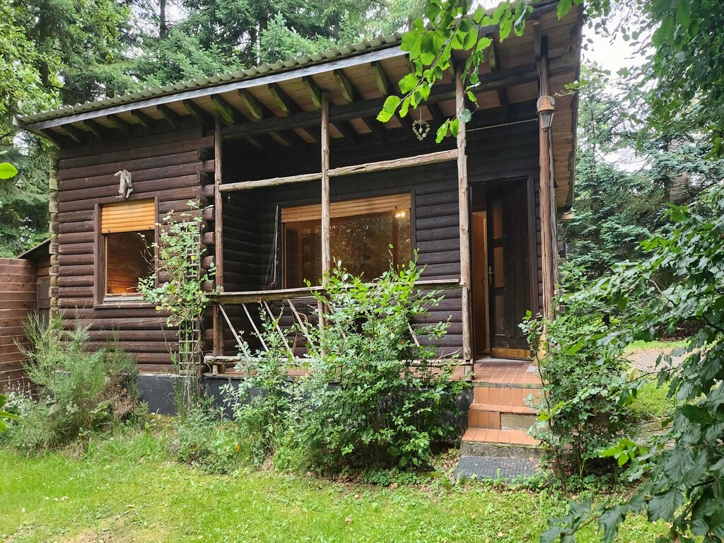 Netjes ingericht houten chalet vlakbij het bos