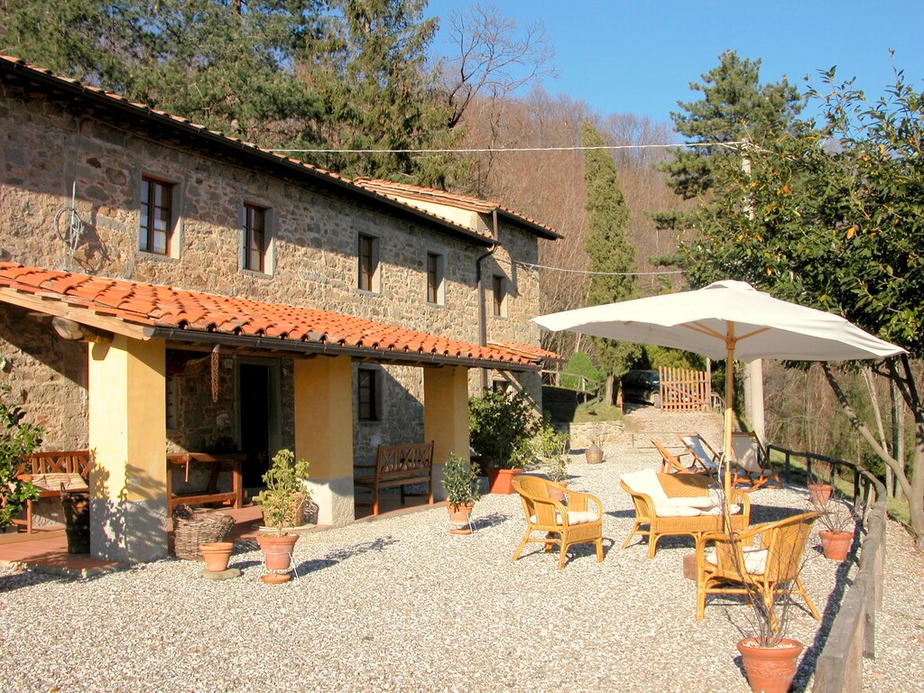 Authentiek landhuis op het Toscaanse platteland tussen Pistoia en Lucca