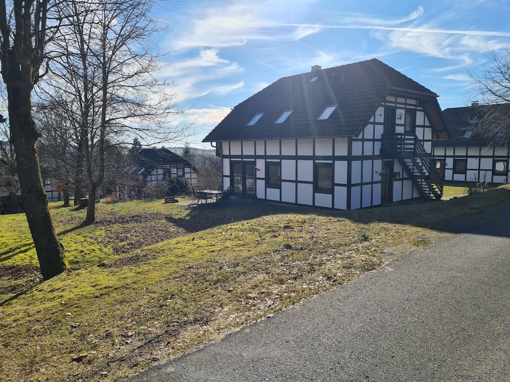 Chalet in Frankenau bij Skipistes & Edersee