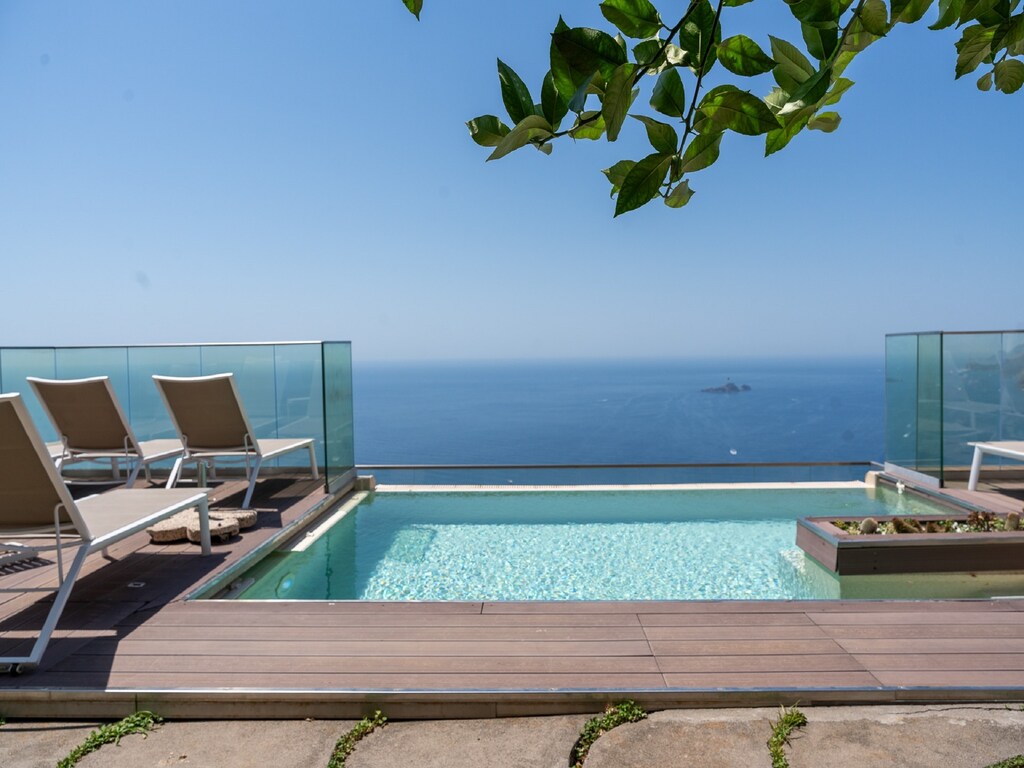 Villa in Nocelle met Uitzicht op Amalfi