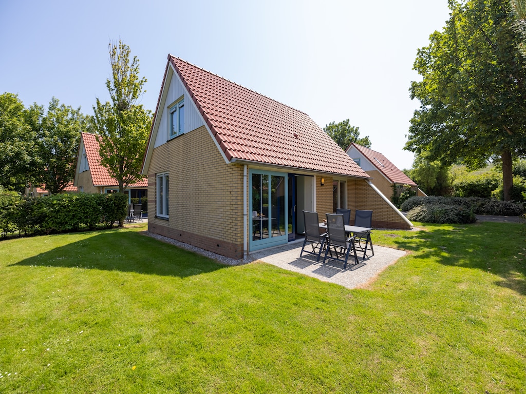 Villa in Andijk met ruime tuin