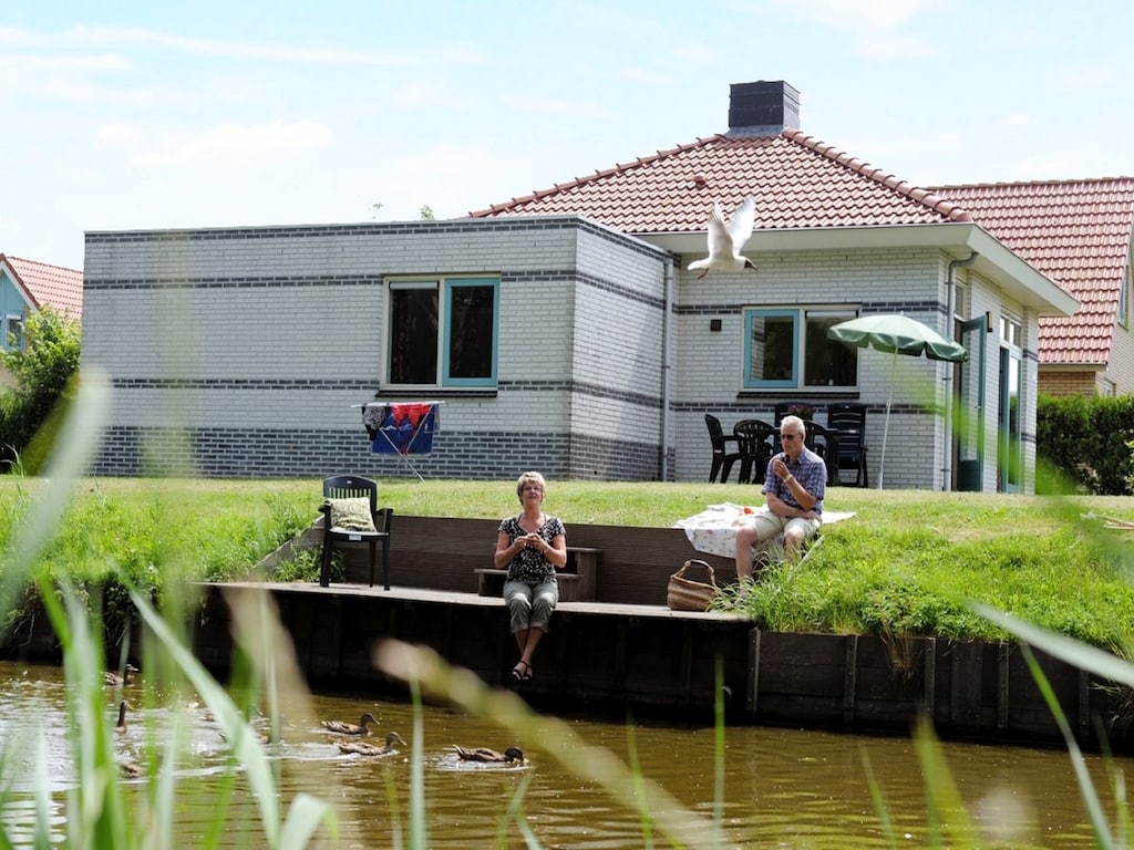 Holiday Home met steiger, 19 km. van Hoorn