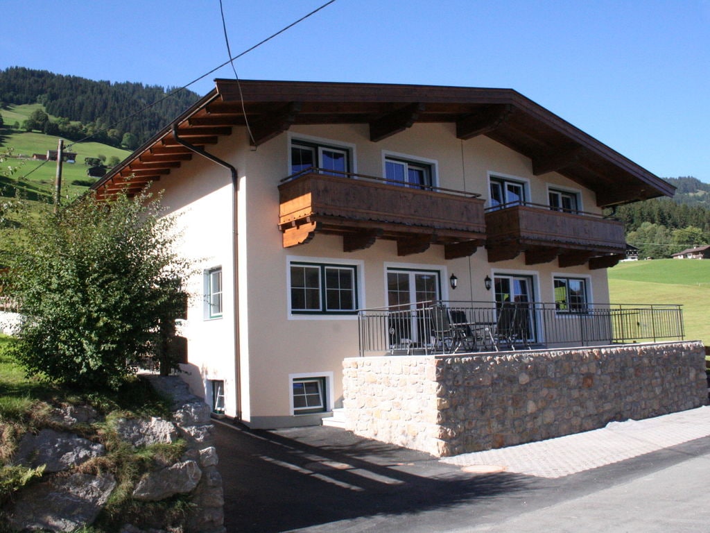 Luxe vakantiehuis met terras in Tirol
