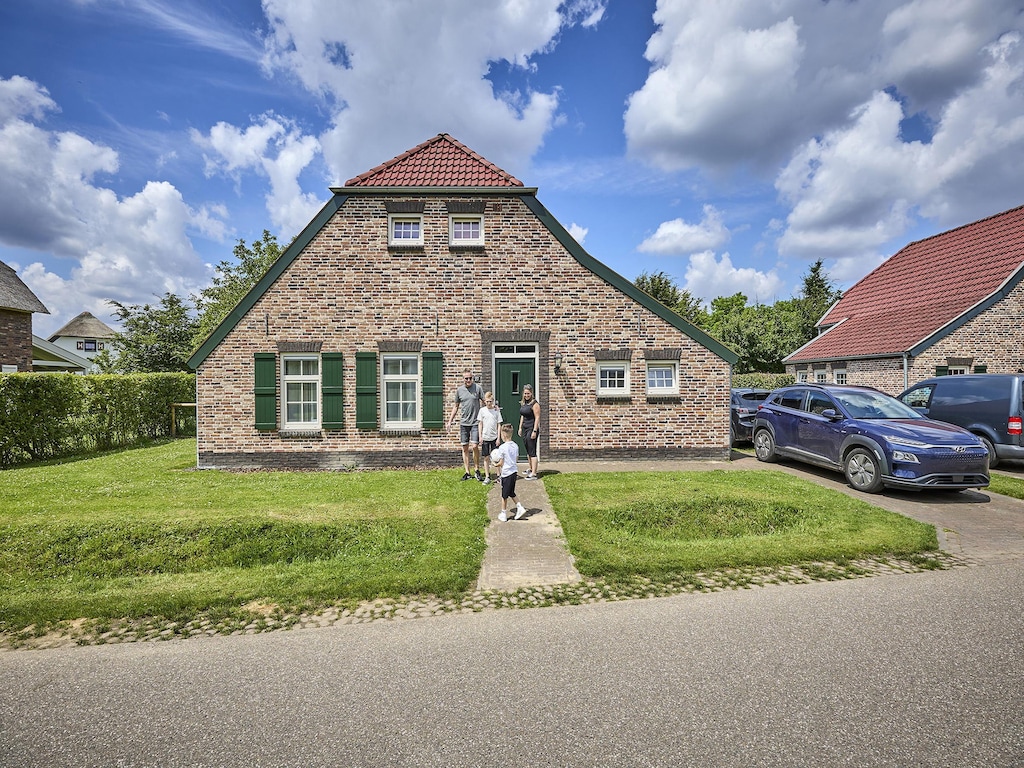Prachtige villa in Limburg nabij meer