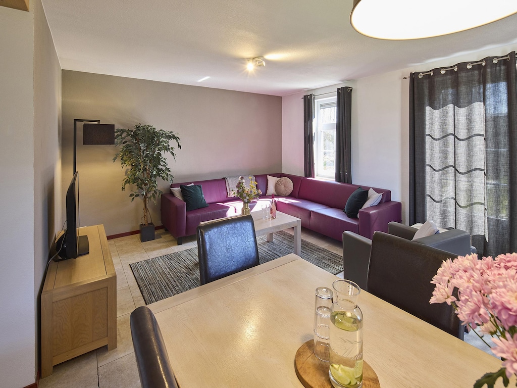 Kindvriendelijke villa met sauna in Limburg