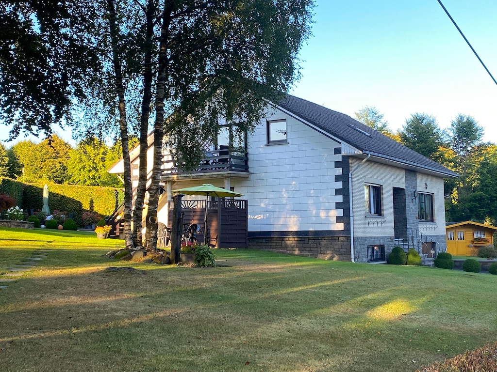 Appartement nabij bos in Nidrum