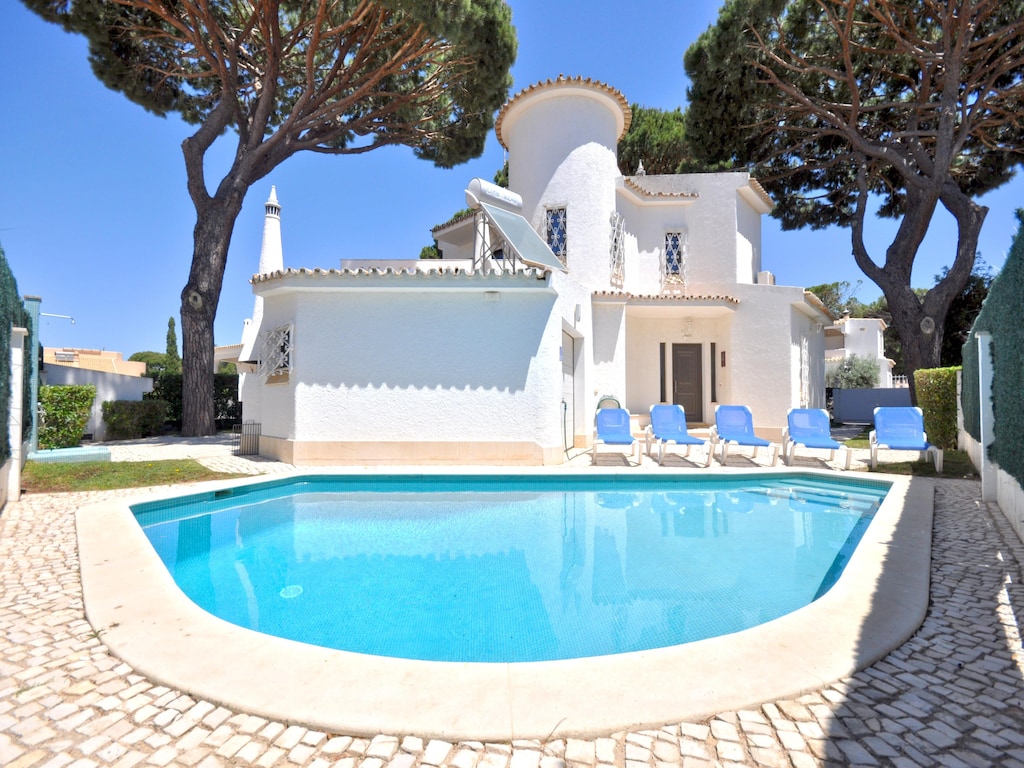 Villa in Vilamoura met zwembad bij golfbanen