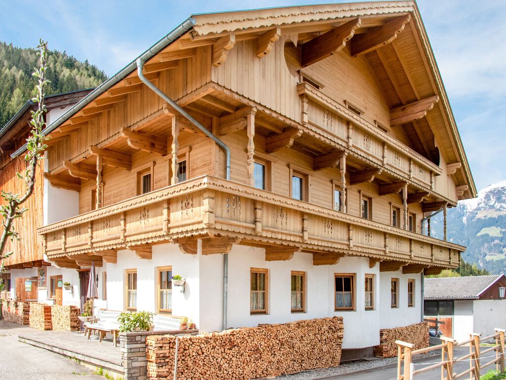 Entspannende Wohnung in Hainzenberg mit Skiraum