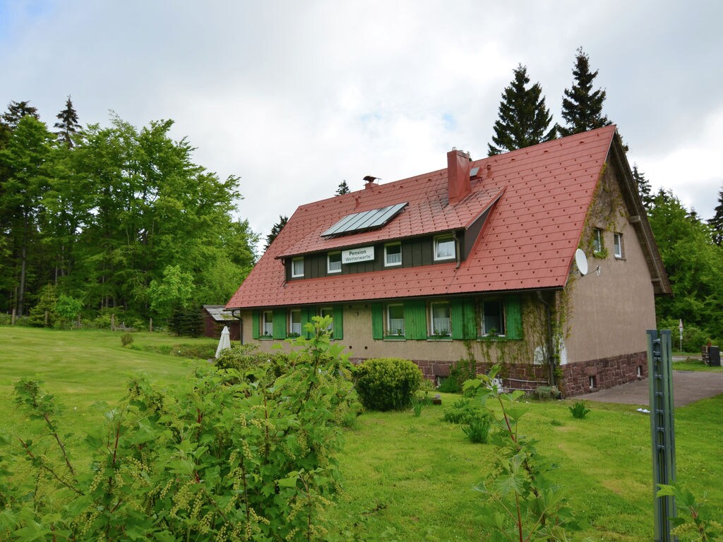 Rustig gelegen appartement in het Thüringer Woud met tuin