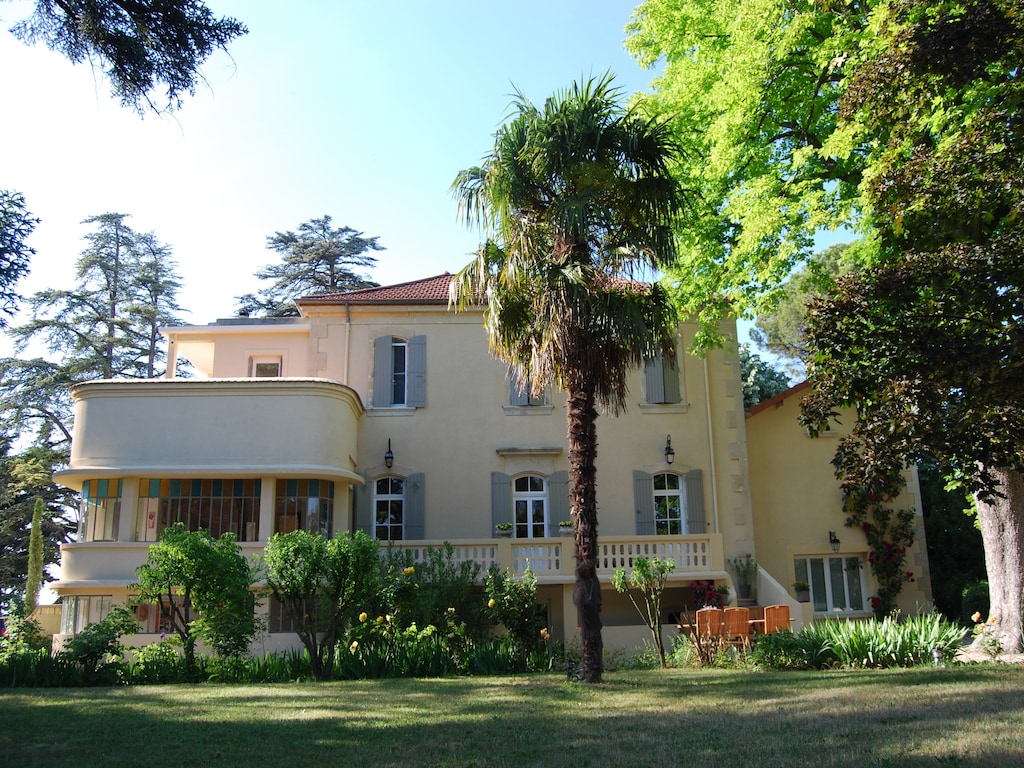 Zeer mooi appartement met zwembad in de Provence