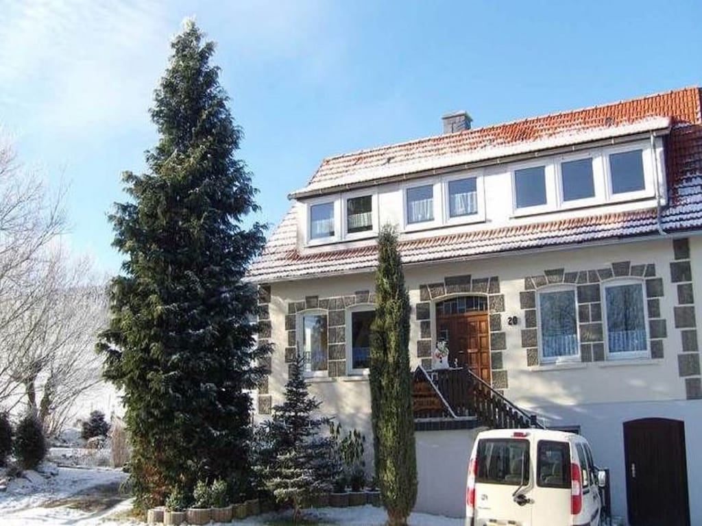 Vakantiehuis in Stormbruch met terras