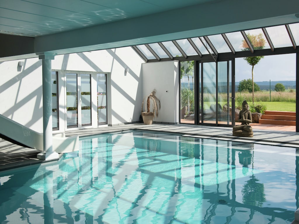Chalet in Theux met verwarmd zwembad en hammam
