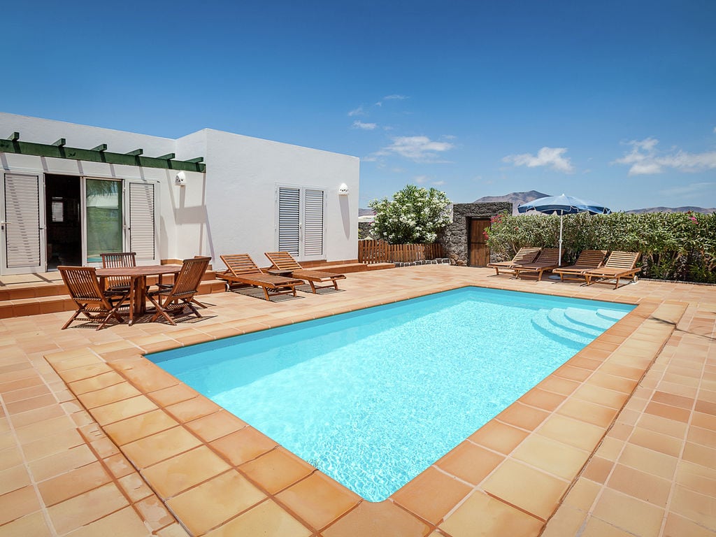 Ruime villa op Lanzarote met privézwembad
