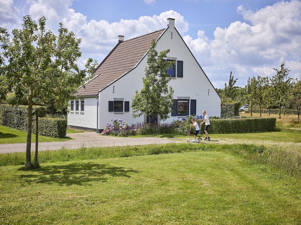 Villa met sauna en bubbelbad in Limburg
