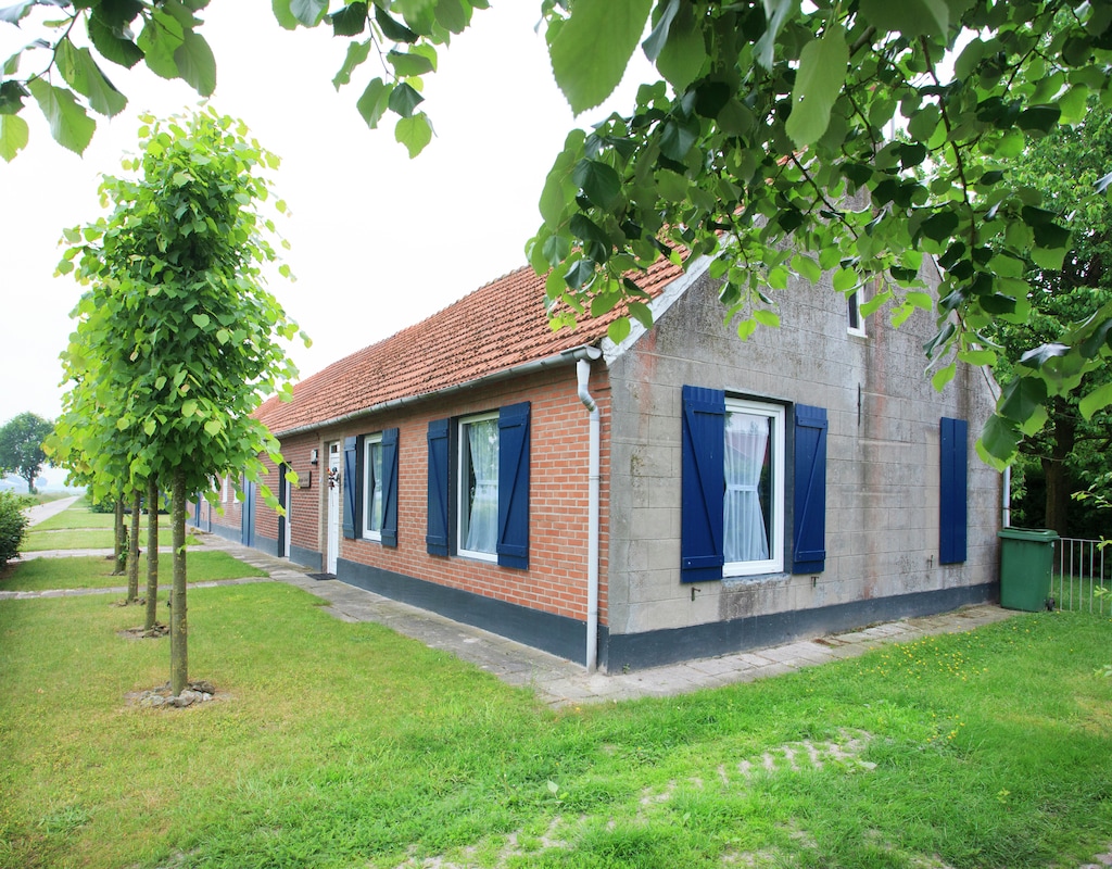 Vakantiehuis met omheinde tuin in Nederweert Eind (Nederland) 3 honden zijn welkom