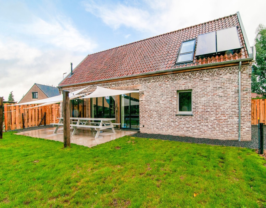 Vakantiehuis met omheinde tuin in Bocholt (België) 4 honden zijn welkom