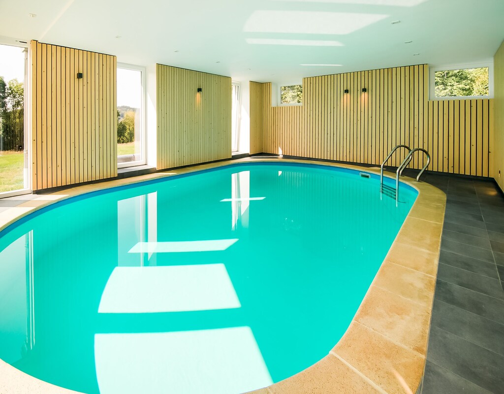 Vakantiehuis met privé zwembad in Thirimont (waimes) (België) voor 9 personen