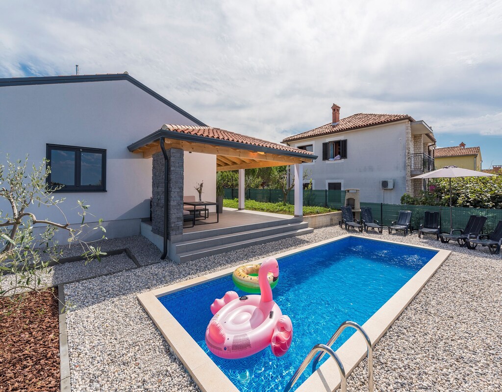 Vakantiehuis met privé zwembad in Novigrad (Kroatië) voor 8 personen