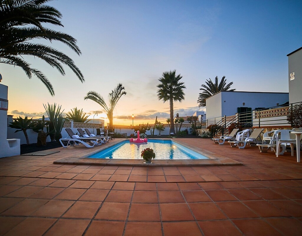 Vakantiehuis met privé zwembad in La Oliva (Spanje) voor 10 personen