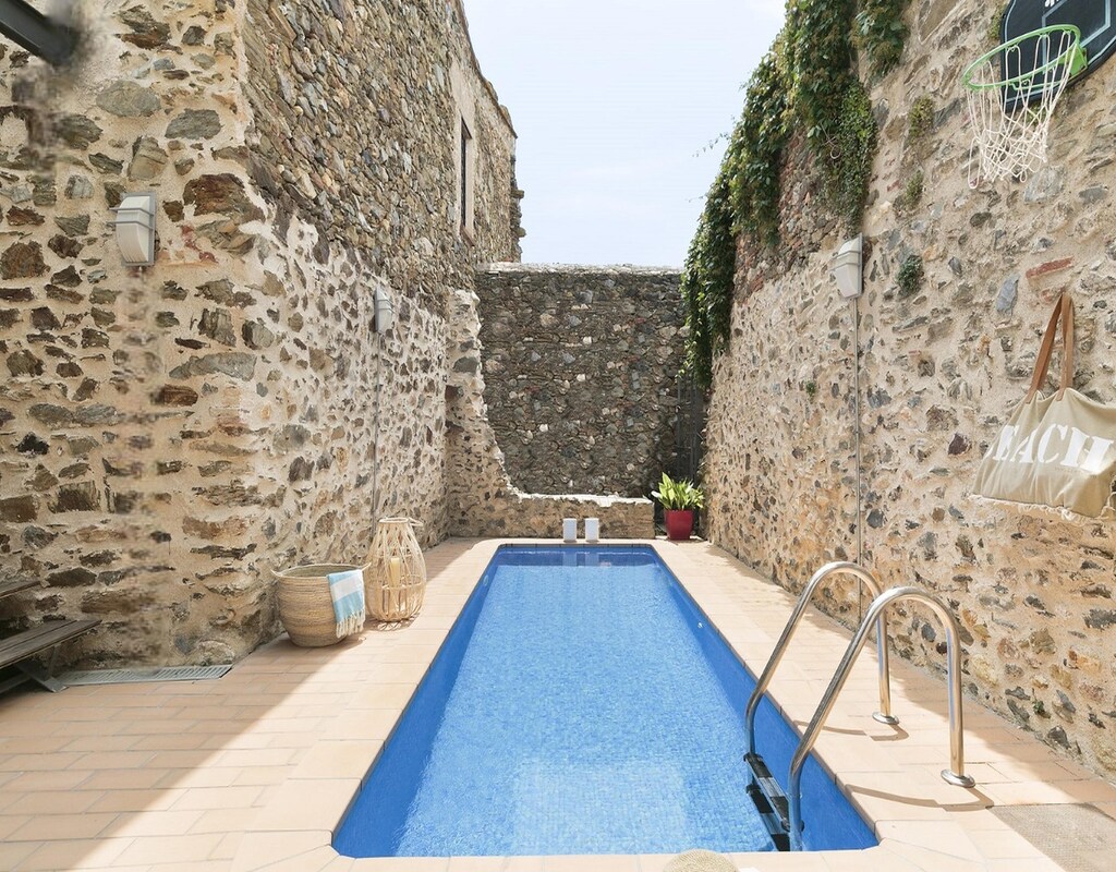 Vakantiehuis met privé zwembad in Garriguella (Spanje) voor 8 personen