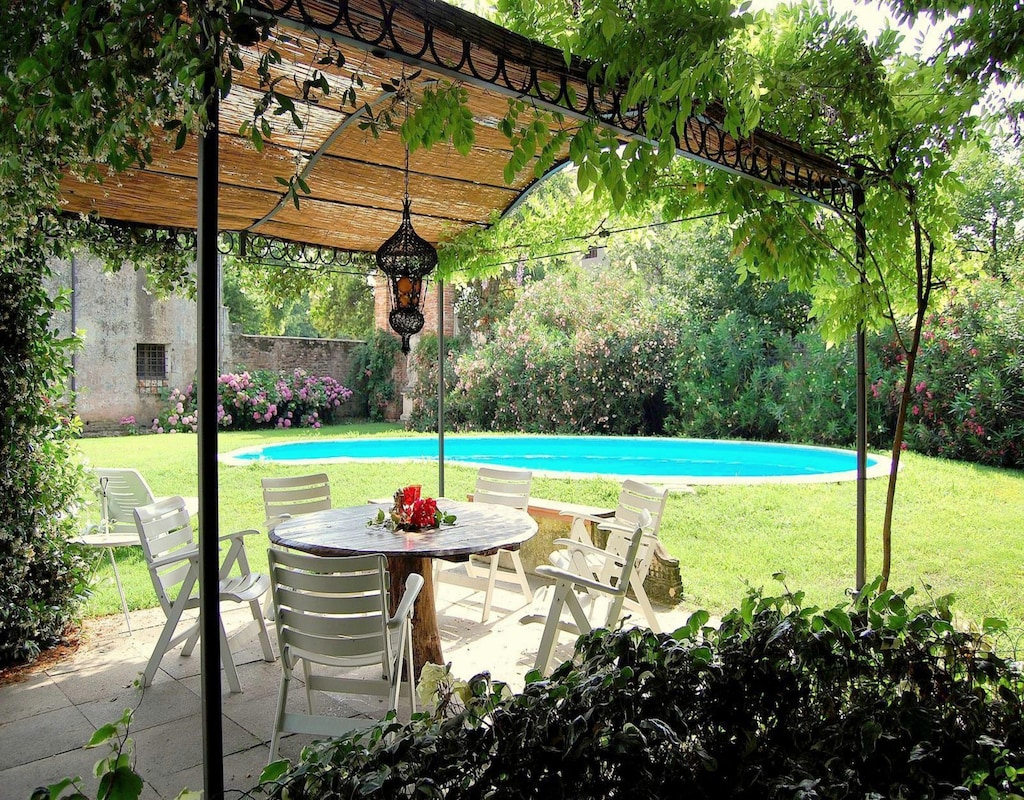 Vakantiehuis met privé zwembad in Piombino Dese (Italië) voor 8 personen