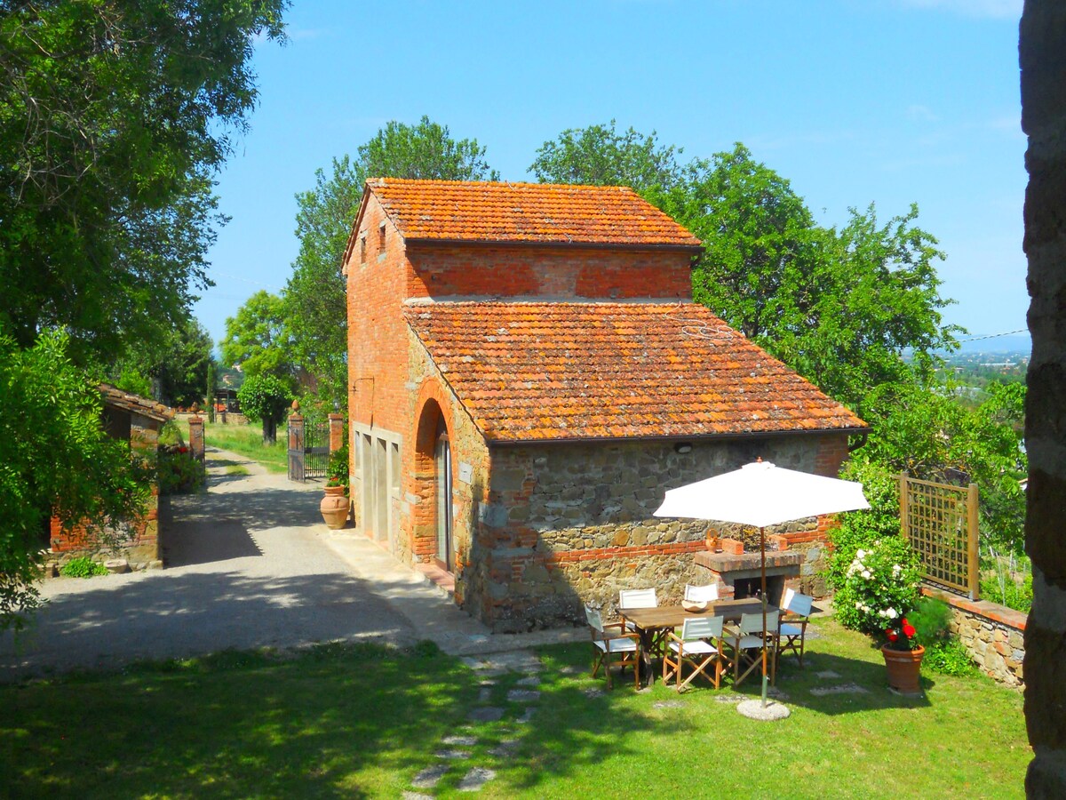 Privézwembad en rustiek comfort in landhuis Casa Poggiolo in Castiglion Fiorentino